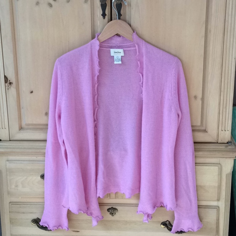 HP🎉Neiman Marcus Cashmere Ruffle Cardigan - Large
